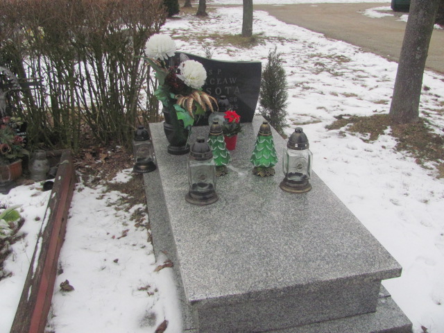 Grób Wacław Lasota