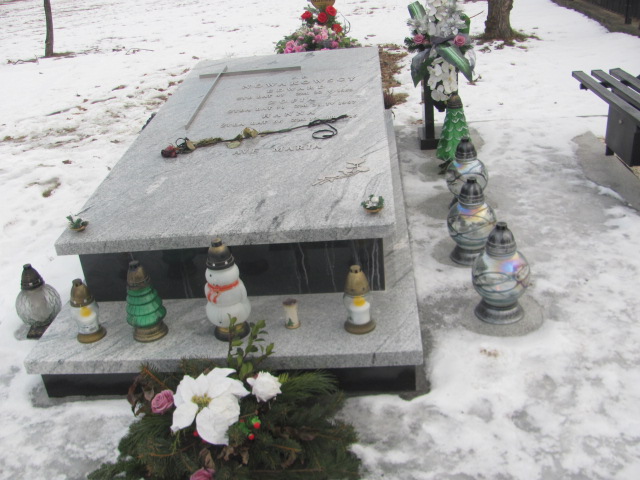 Grób Edward Nowakowski